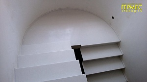Лестница из акрила, модель 2